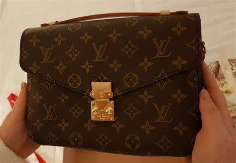 como saber si cartera louis vuitton es original|authentic Louis Vuitton usa.